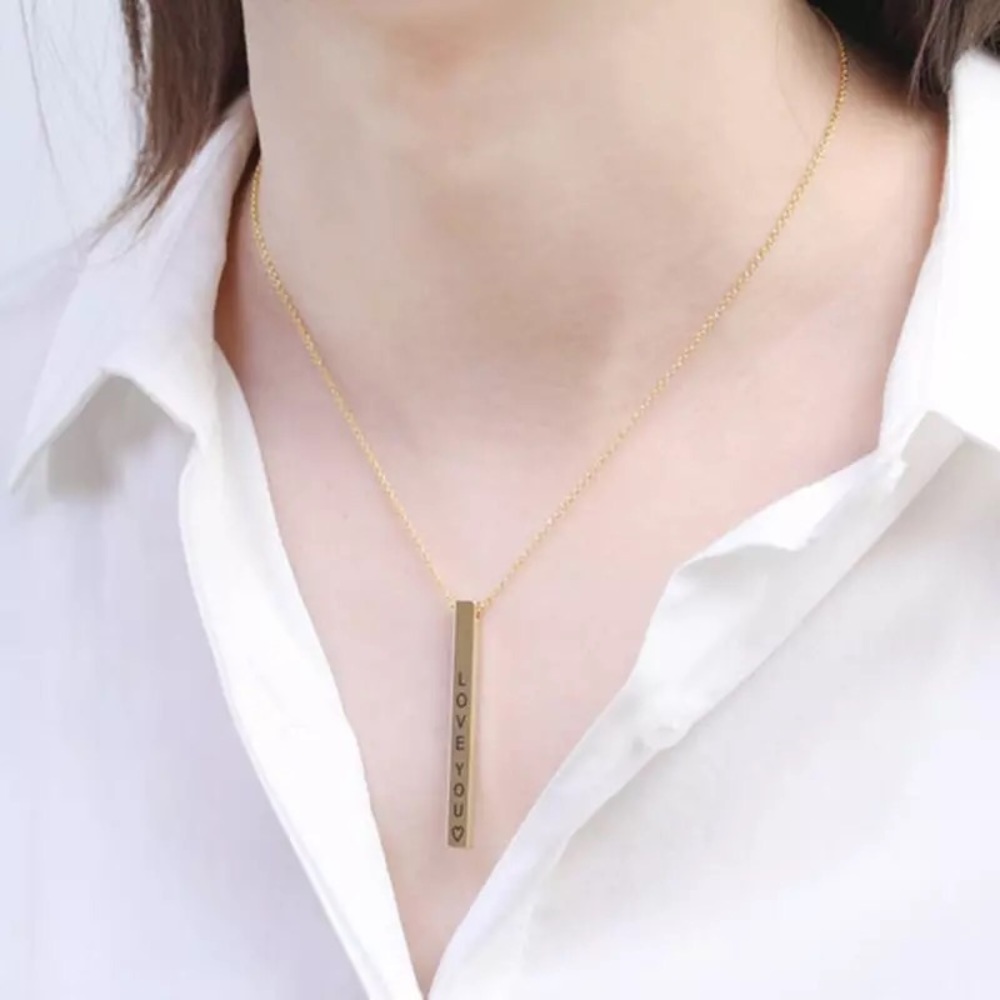 Personalized vertical necklace